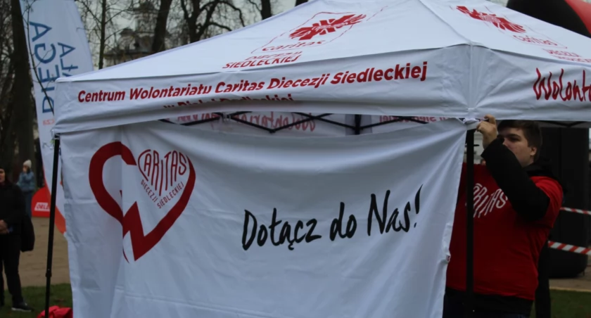 Biała Podlaska: Podziękowanie i bal dla wolontariuszy - święto ich ofiarności i miłości. Wspólnie doceniajmy ich działania