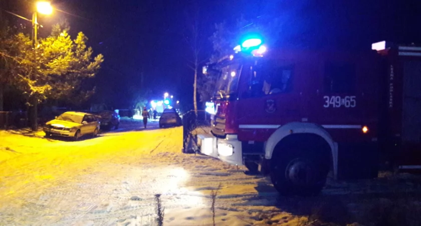 Gmina Biała Podlaska: Sobotni pożar w Hrudzie: ewakuacja kobiety przez balkon i szybka interwencja strażaków. Mogło dojść do zaprószenia ognia