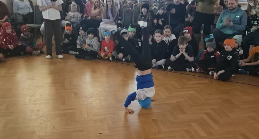Biała Podlaska: Trzecia edycja Mikołajkowego Turnieju Tanecznego Break Dance za nami