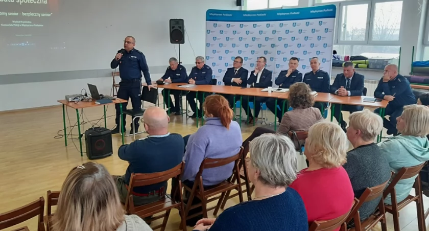 Międzyrzec Podlaski: Rozmawiali o bezpieczeństwie. Spotkanie z policjantami