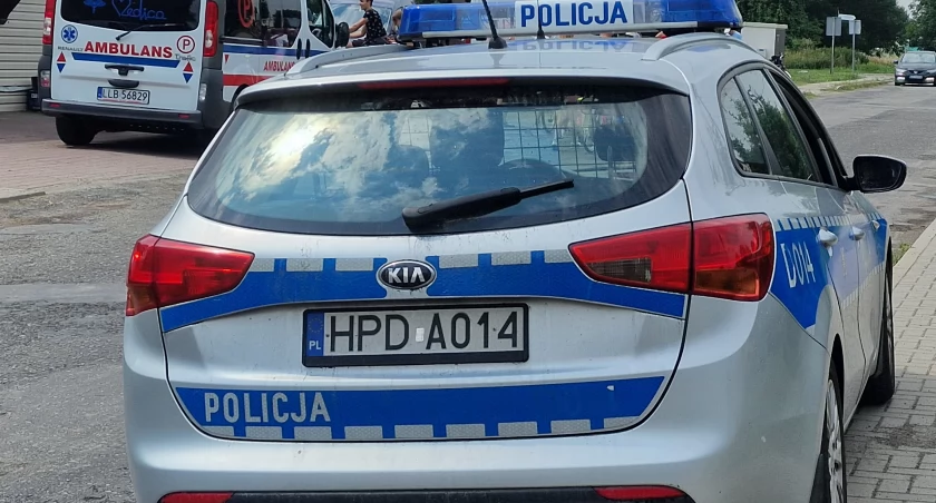 Biała Podlaska: Kobieta straciła 80 tys. zł, uwierzywszy, że jej zięć potrącił ciężarną kobietę. Oszuści podszywali się pod notariusza, przekonując ofiarę do przekazania gotówki