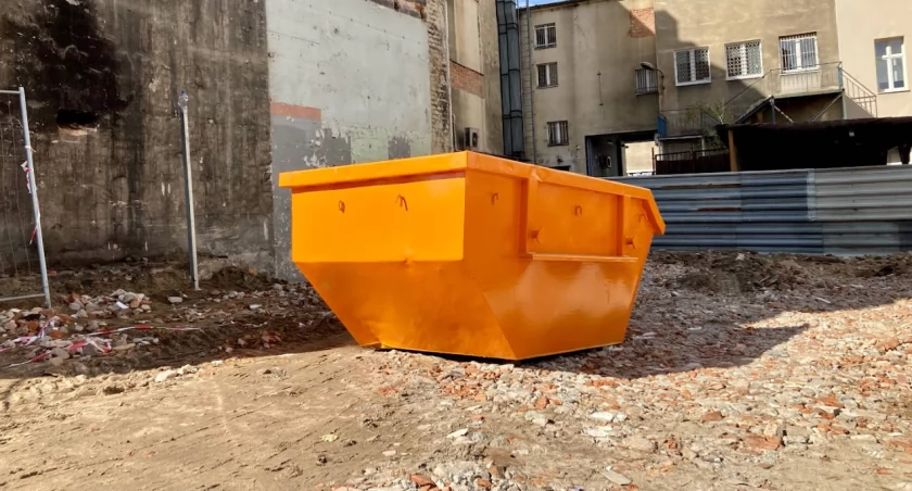 Kto odpowiada za wywóz odpadów z placu budowy?