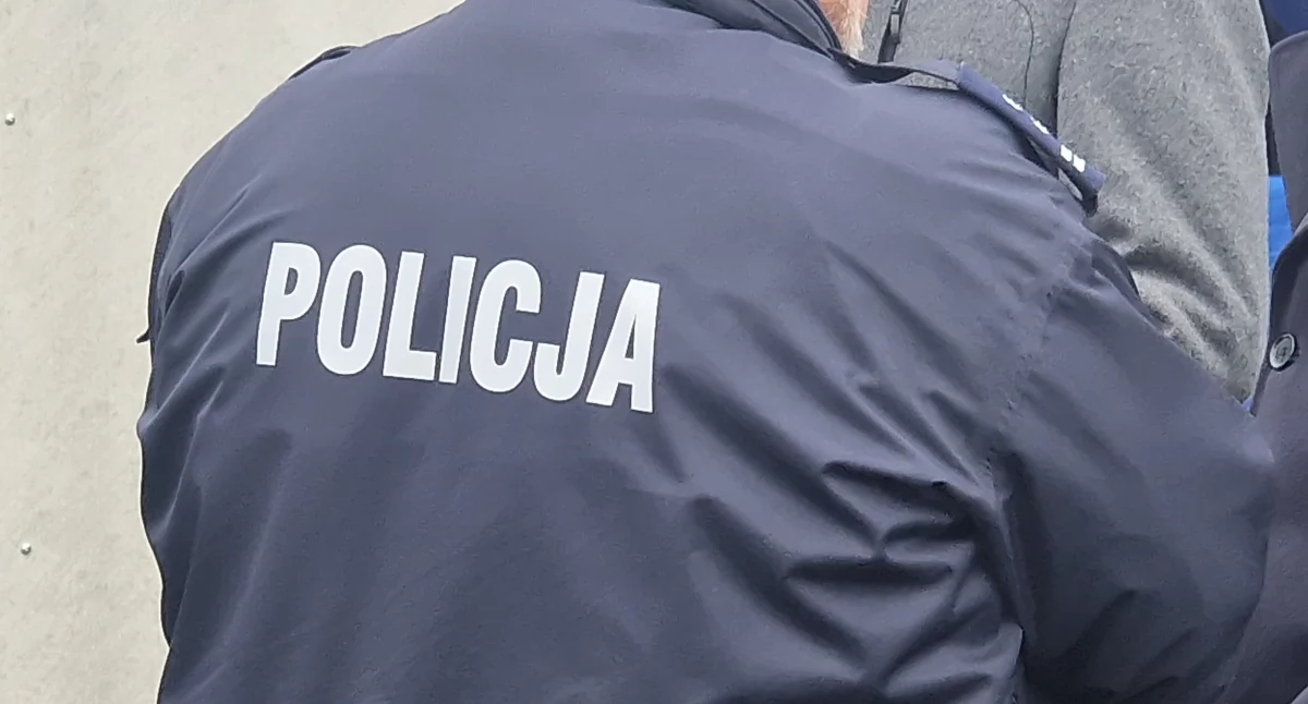 Zamieszkuĵąca w Białej Podlaskiej obywatelka Ukrainy otrzymuje tajemniczą wiadomość wymuszającą 500 dolarów. Groźby i ostrzeżenie przed zniszczeniem życia