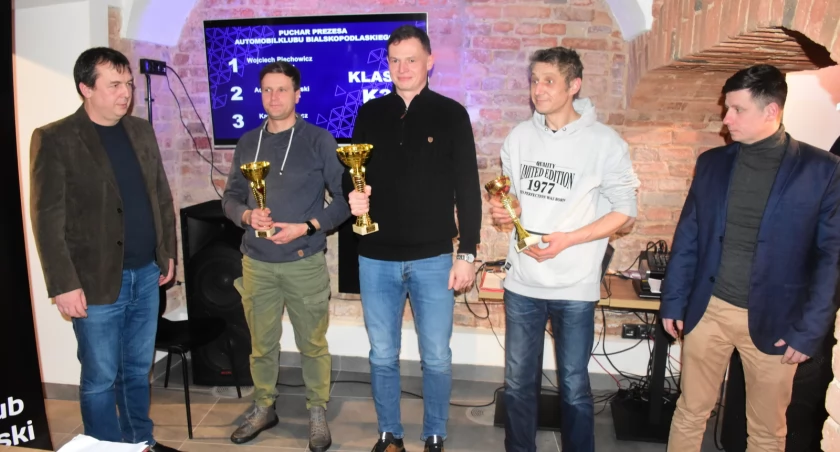 Nagrody i wyróżnienia na spotkaniu Automobilklubu Bialskopodlaskiego. Podsumowali rok w Białej Podlaskiej