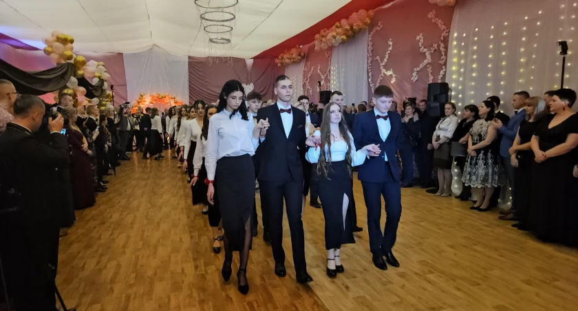 Studniówka 2024 w Zespole Szkół im. Władysława Stanisława Reymonta w Małaszewiczach
