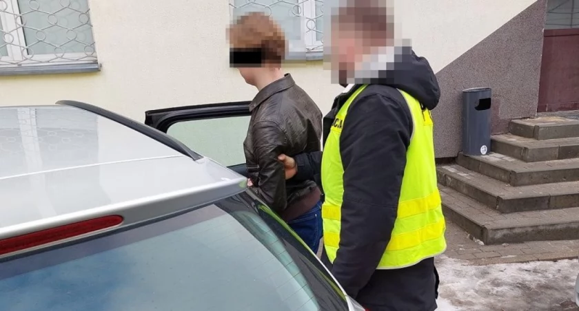 Klaudiusz B. z Białej Podlaskiej okradł współlokatora i znieważył dyrektora szkoły. Jest członkiem Młodzieżowej Rady Sprawiedliwości 
