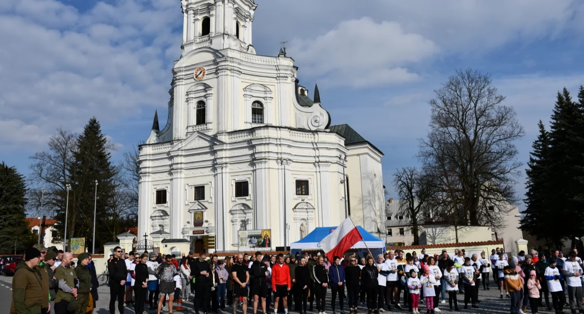Bieg Pamięci Żołnierzy Wyklętych w Kodniu - Tropem Wilczym: Relacja z XII edycji, emocje sięgały zenitu!