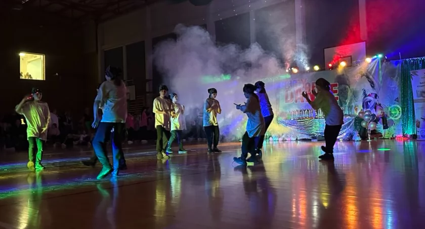 Dance Academy Studio z Białej Podlaskiej na Festiwalu Tańca. Rozbryzguje talent i pasja na parkiecie, zdobywają medale i statuetki na najwyższym poziomie