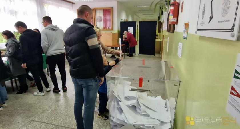 WYBORY 2024: W gminie Drelów 28 kandydatów na 15 miejsc w radzie gminy. Sprawdź, kto kandyduje w Twoim okręgu