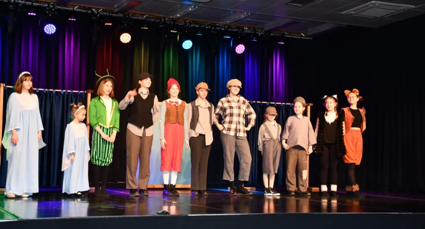 Rozpoczęły się obchody Międzynarodowego Dnia Teatru w Białej Podlaskiej. Na scenie pojawił się 