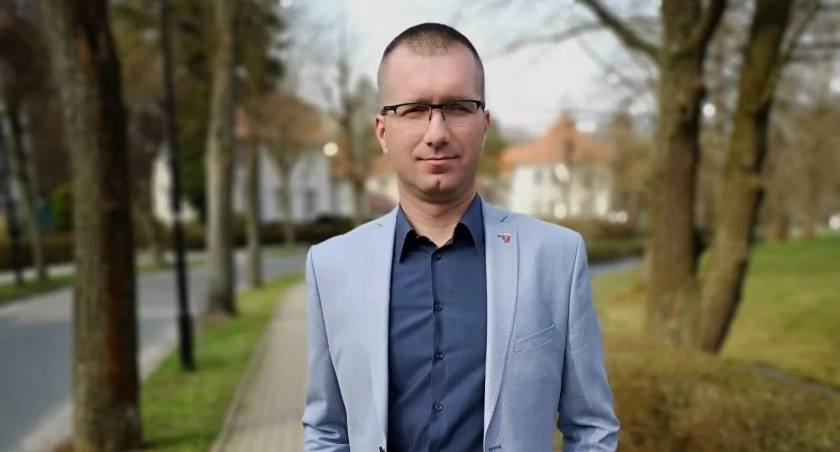 WYBORY 2024: W Piszczacu wybierają po raz pierwszy burmistrza. Kandydat jest jeden