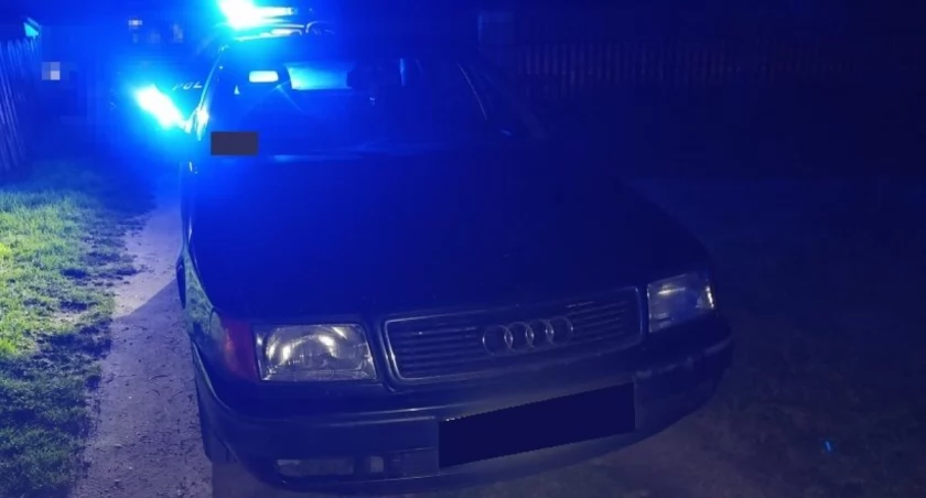 Bez świateł i z alkoholem za kierownicą w miejscowości Łukowisko. Pościg za kierowcą Audi