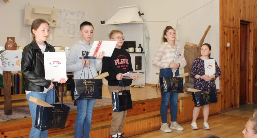 Wyniki XVI Konkursu Koronkarskiego: Zwycięzcy haftu i koronki w różnych kategoriach. Sprawdź szczegóły i laureatów