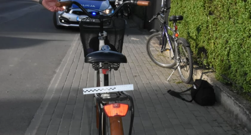 Rowerzyści zderzyli się na ścieżce rowerowej na ul. Witoroskiej w Białej Podlaskiej. 66-latka znalazła się w szpitalu