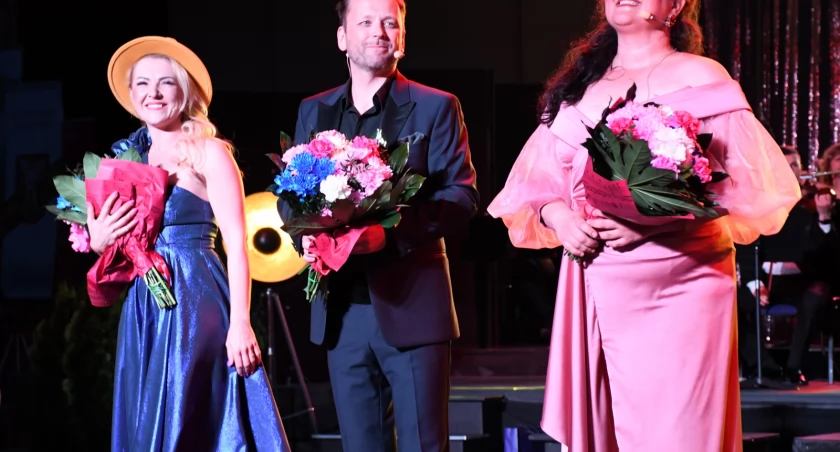 Koncert Ninon ach uśmiechnij się. Relacja z wyjątkowego wydarzenia muzycznego podczas 6. Festiwalu im. Bogusława Kaczyńskiego w Białej Podlaskiej