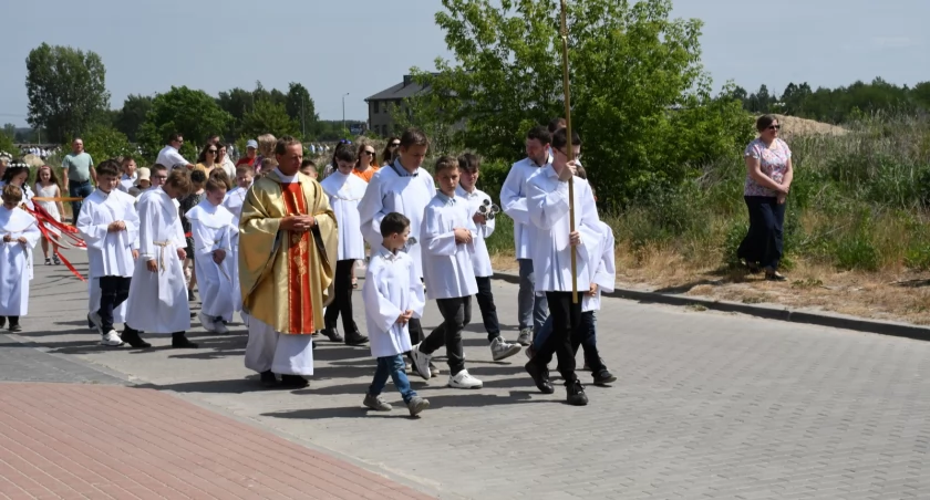 Procesja Bożego Ciała w Parafii bł. Stefana Wyszyńskiego - tradycja i piękno. Uroczystości w Białej Podlaskiej
