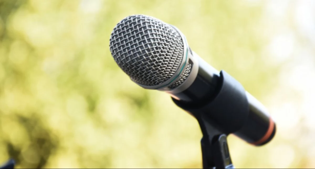Muzyka i Miłość w Roskoszy: Pierwszy Przegląd Pieśni Miłosnej i Zalotnej