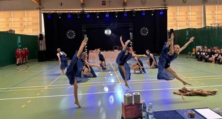 48 medali i 9 pucharów! Dance Academy Studio Biała Podlaska triumfuje na Fever Dance Cup 2024