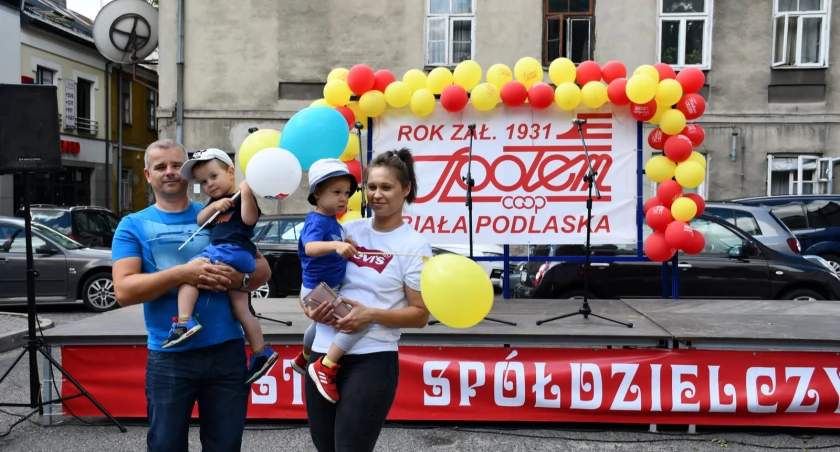 Festyn Spółdzielczy Społem z okazji Międzynarodowego dnia Spółdzielczości w Białej Podlaskiej