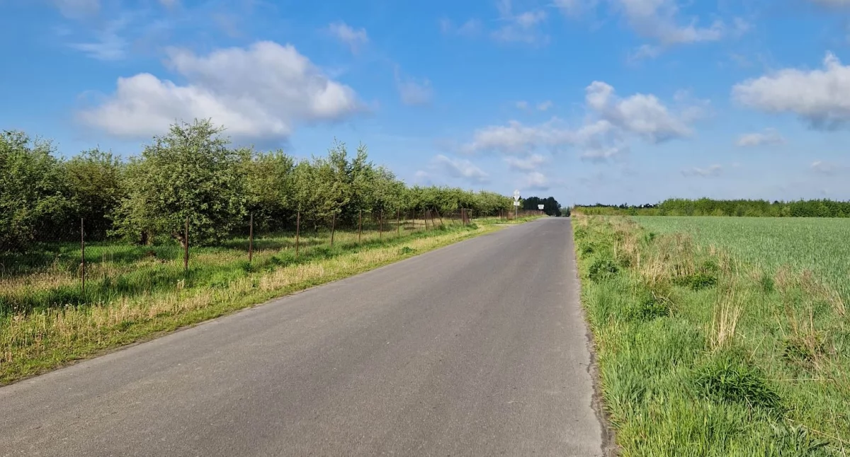 Z ostatniej chwili: zderzenie trzech pojazdów w Ciciborze Dużym. Dwie osoby trafiły do szpitala, droga tymczasowo nieprzejezdna