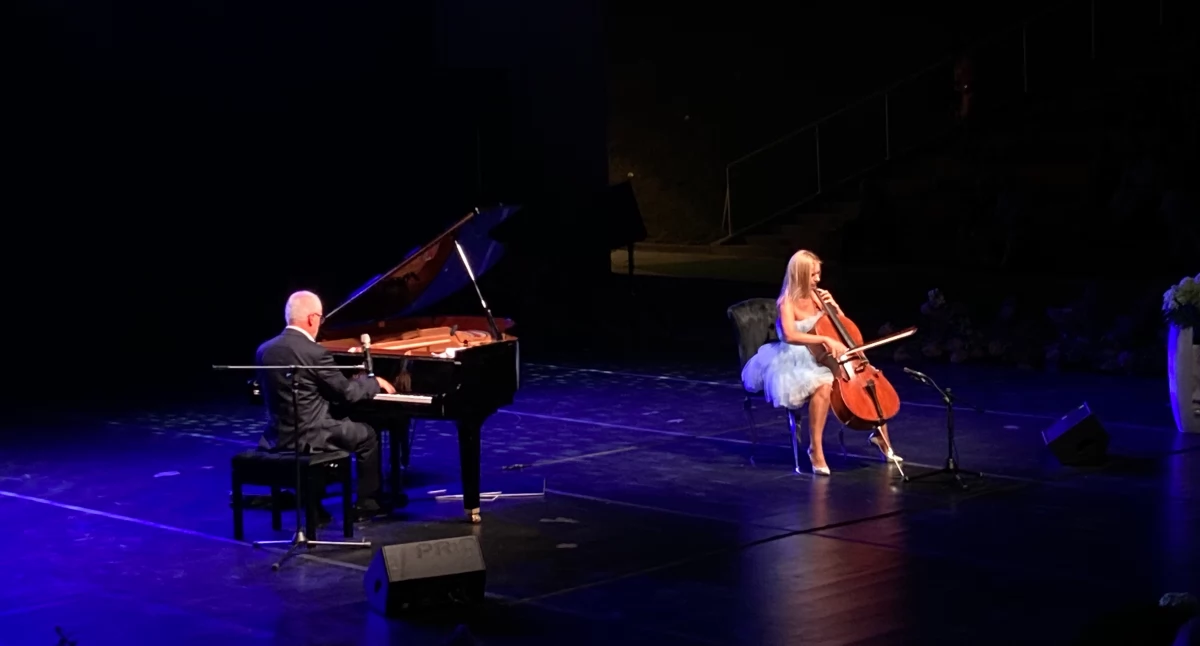  Muzyczna magia w Białej Podlaskiej: Waldemar Malicki i Małgorzata Krzyżanowicz zachwycili publiczność
