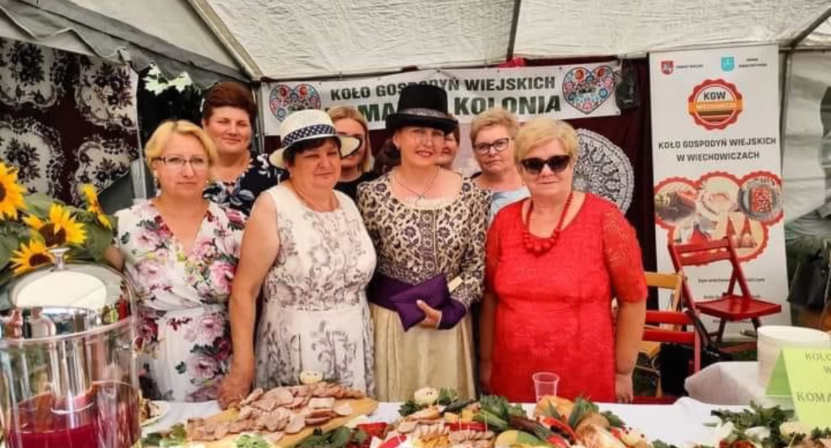 Smak jesieni w Gminie Konstantynów: Świętuj Dzień Ziemniaka z KGW w Komarnie Kolonii