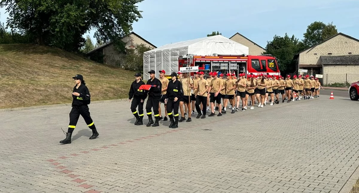 Młodzi strażacy w akcji: emocjonujące zmagania MDP w Sławacinku Starym 
