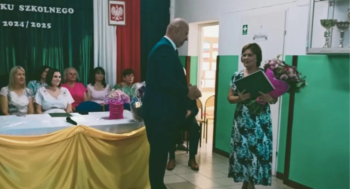 Społeczność Gminy Zalesie pożegnała wieloletnią Dyrektor Szkoły Podstawowej w Dobryniu. Jolanta Jóźwik kierowała placówką przez dwie ostatnie dekady
