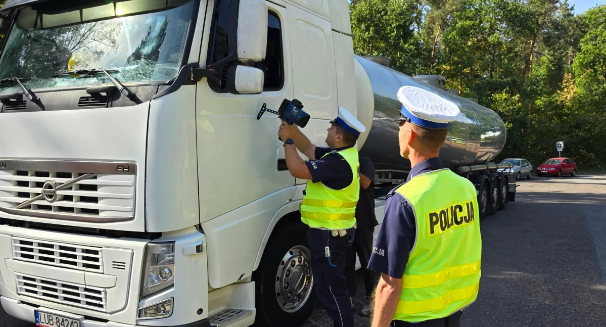 Przekraczasz prędkość? Naucz się ratować życie! Na drodze krajowej nr 2 w Worońcu trwa akcja służb 