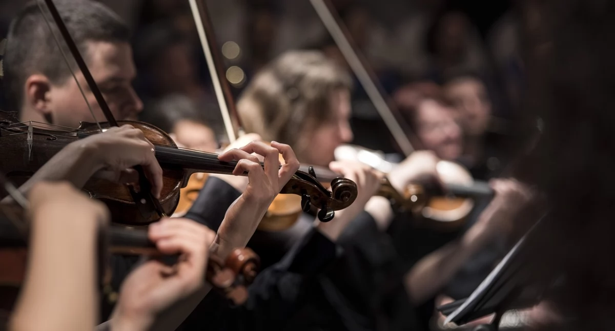 Podróże z muzyką klasyczną – zaproszenie na koncert w Janowie Podlaskim