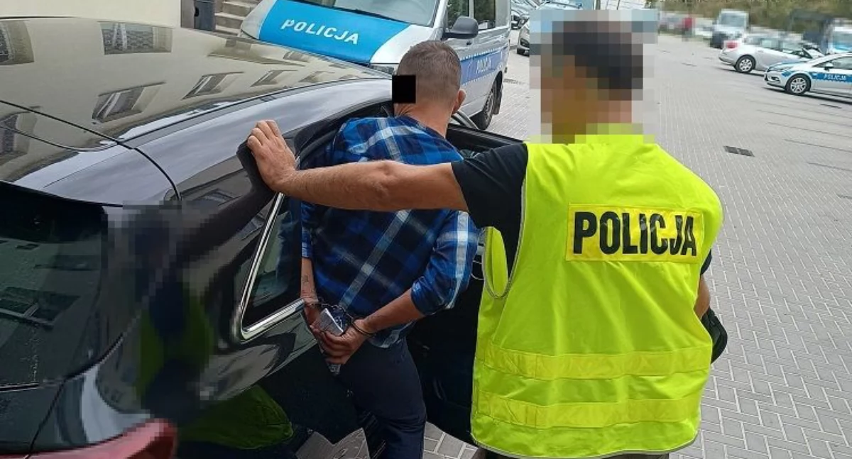 Nawet 10 lat w więzieniu może spędzić „Amator cudzego mienia”: Policja zatrzymała mężczyznę podejrzanego o kradzież samochodów dostawczych i transport znajdującego w nich towaru