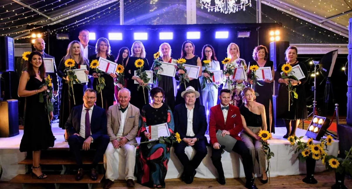 Biznesowe liderki z Podlasia uhonorowane: Pełne wyniki Gali Babie Lato – Kobiety z Pasją