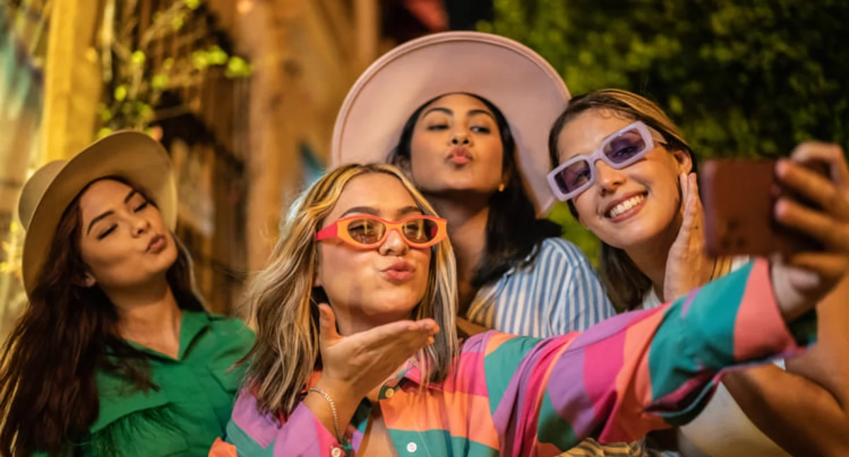 Niezapomniany „Babski Wieczór” w stylu disco: Kodeń zaprasza na noc pełną tańca i wspaniałych atrakcji!