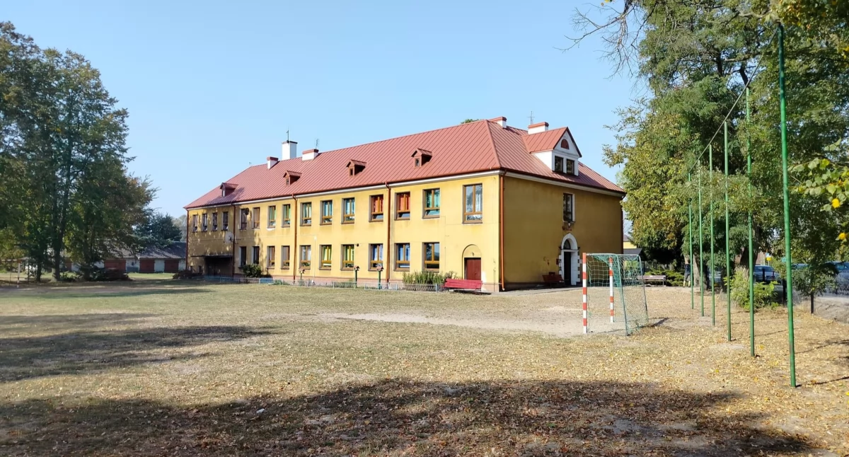 Remont dachu Szkoły Podstawowej w Huszczy zakończony!