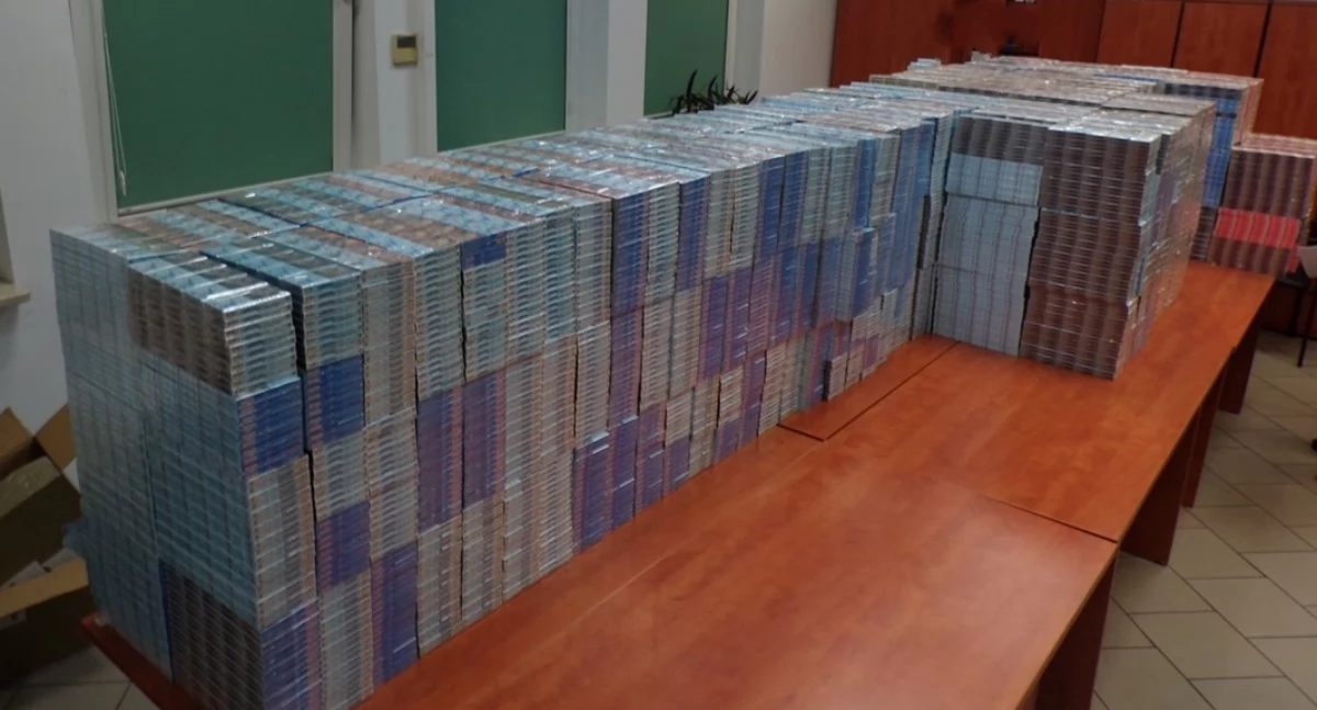 100 tysięcy paczek nielegalnych papierosów z białoruskimi znakami akcyzy zatrzymanych w drodze do Niemiec 