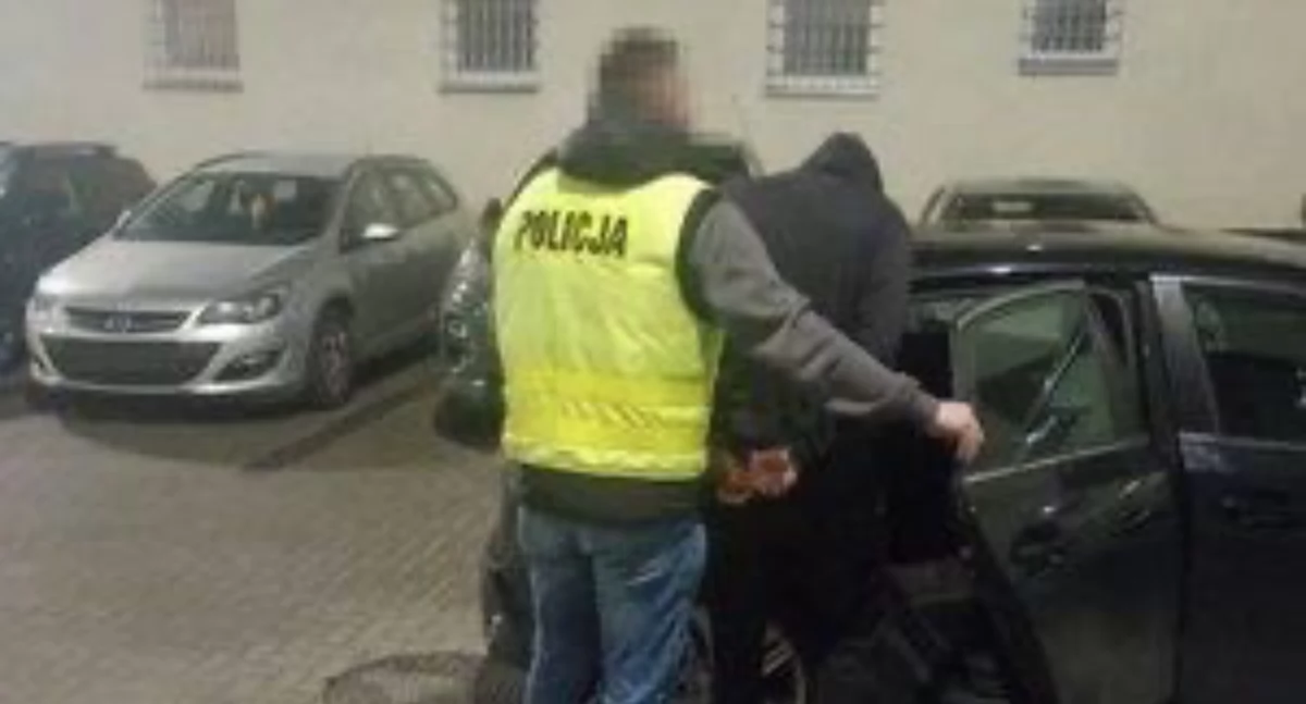 Zamaskowani napastnicy, kradzież klubowych emblematów i groźba 15 lat więzienia- szczegóły głośnego napadu pseudokibiców