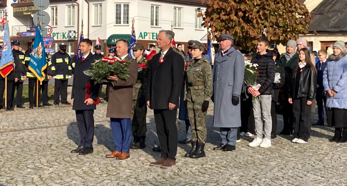 Wisznice w barwach patriotyzmu – Relacja z uroczystości Święta Niepodległości