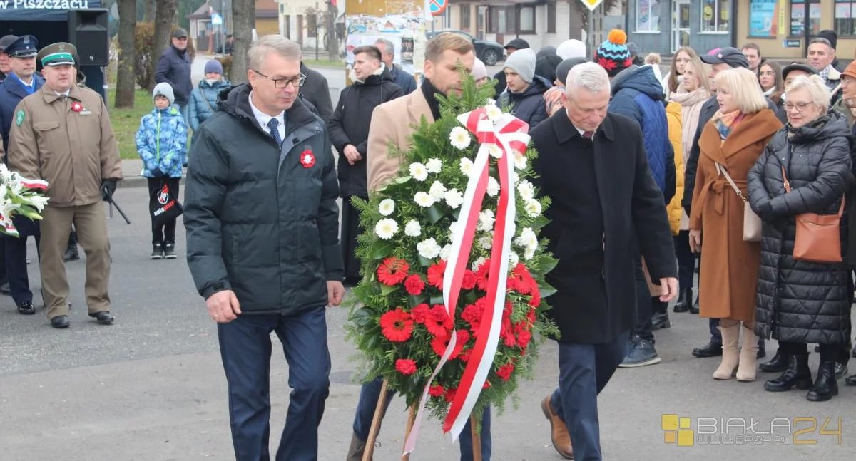 Piszczac hucznie uczcił 106. rocznicę odzyskania niepodległości: msza, przemarsz, piknik i wystawa sprzętu służb mundurowych