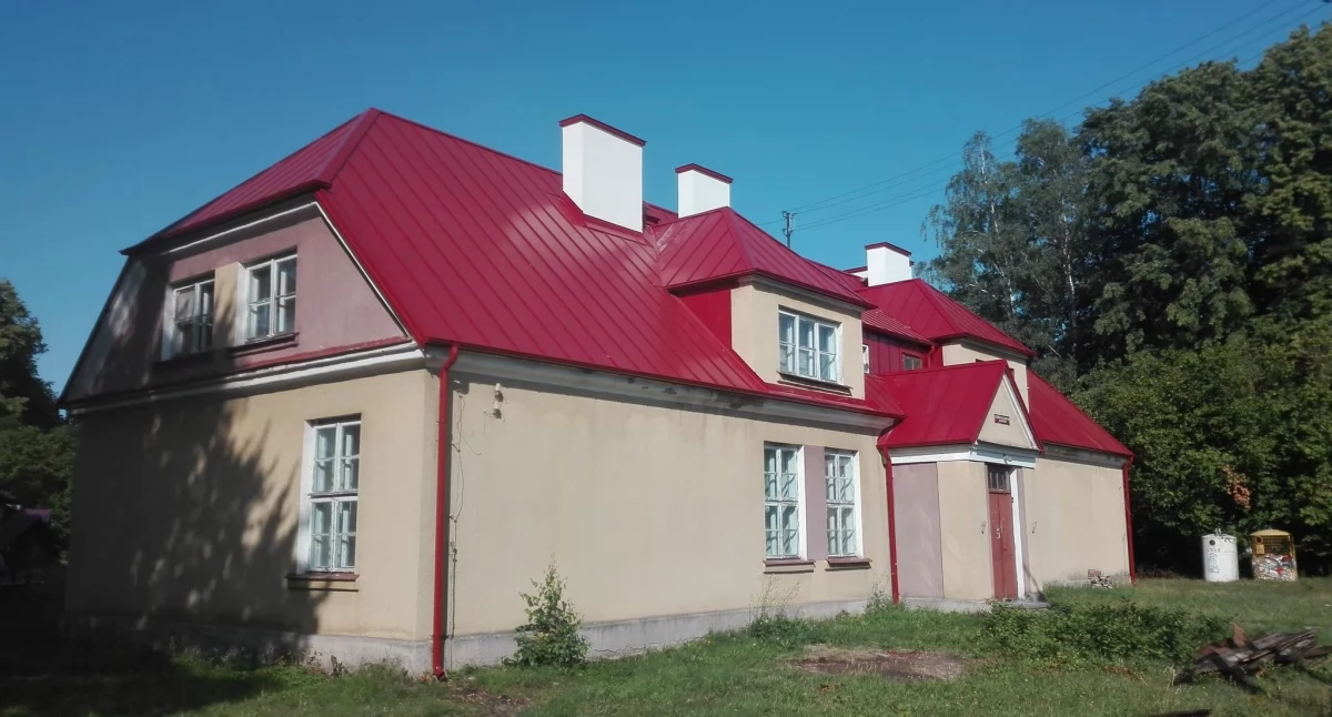  Gmina Łomazy inwestuje w zabytki: szkoła w Burwinie zyska nowe życie