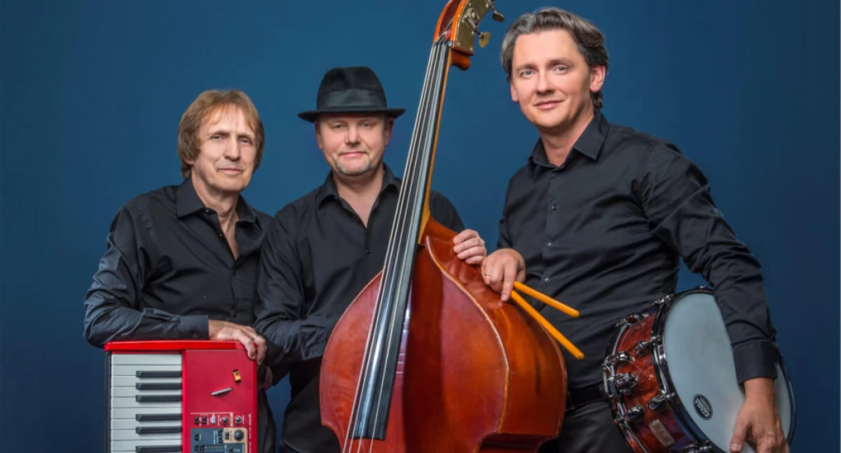 Mikołajki w rytmie jazzu. Muzyczne Trio na scenie u Starosty