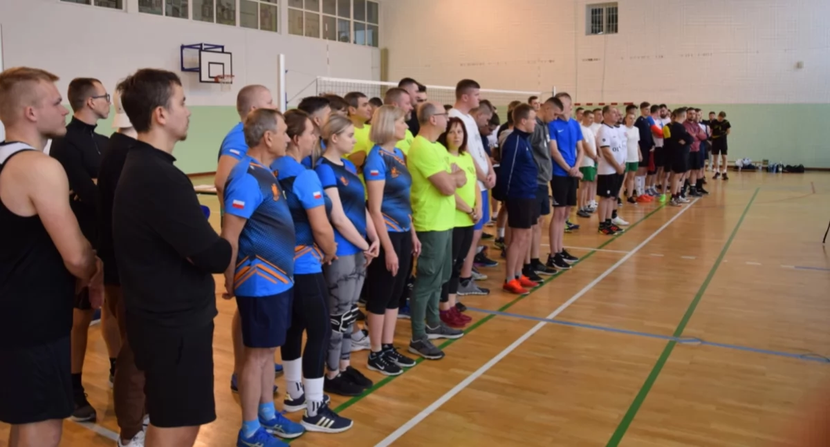 XIII Powiatowy Barbórkowy Turniej Piłki Siatkowej w Zalesiu: sportowe emocje, rywalizacja i niezapomniana integracja