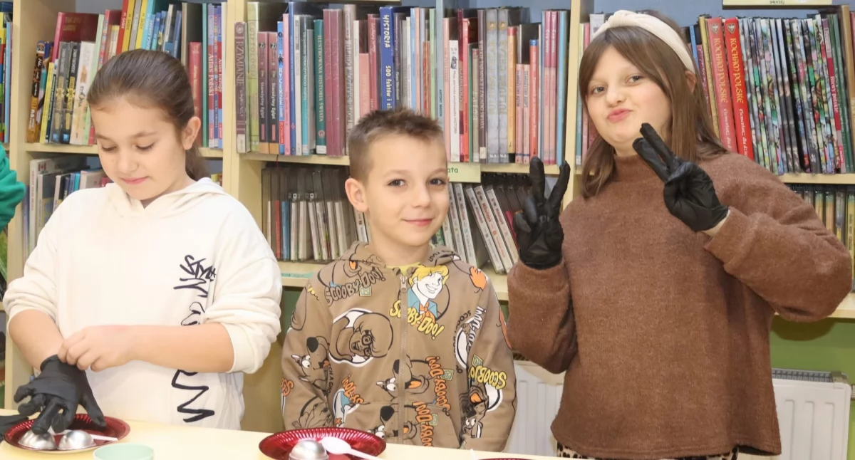 Magiczne Mikołajki w Barwnej Bibliotece: tworzenie pachnących prezentów w Białej Podlaskiej 