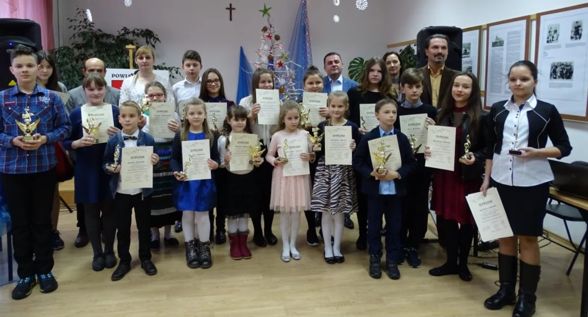 Świąteczne melodie młodych talentów- XIII Powiatowy Konkurs Kolęd i Pastorałek „Śpiewajmy Dziecinie” już w styczniu w Łomazach