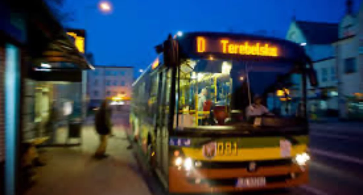 Świąteczny rozkład jazdy MZK w Białej Podlaskiej: zmiany w kursowaniu autobusów na Wigilię, Boże Narodzenie i Nowy Rok