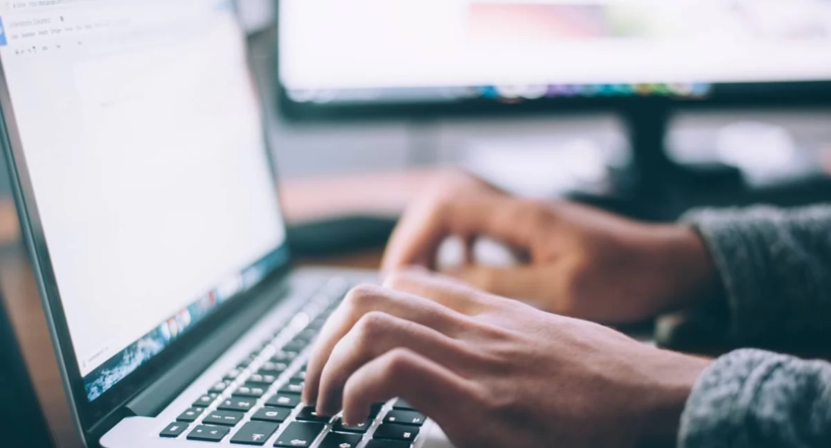 Cyberprzestępcy nie śpią. 20 000 złotych straciła 63-latka, która chciała zainwestować na amerykańskiej giełdzie