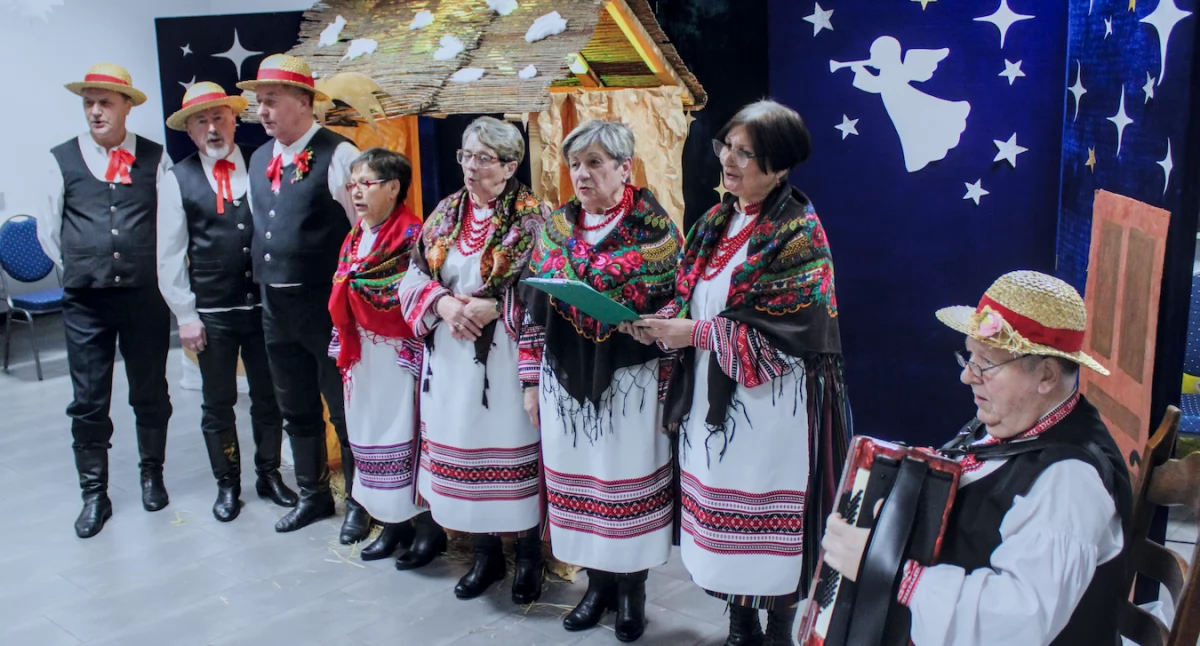 “Śpiewajmy Małemu”. Niesamowity koncert kolęd w Klubie Kultury w Styrzyńcu