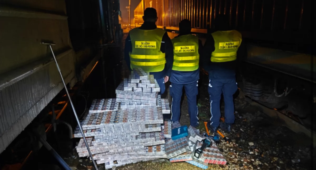 Ponad 5 tys. paczek nielegalnych papierosów wykrytych przez funkcjonariuszy w Małaszewiczach