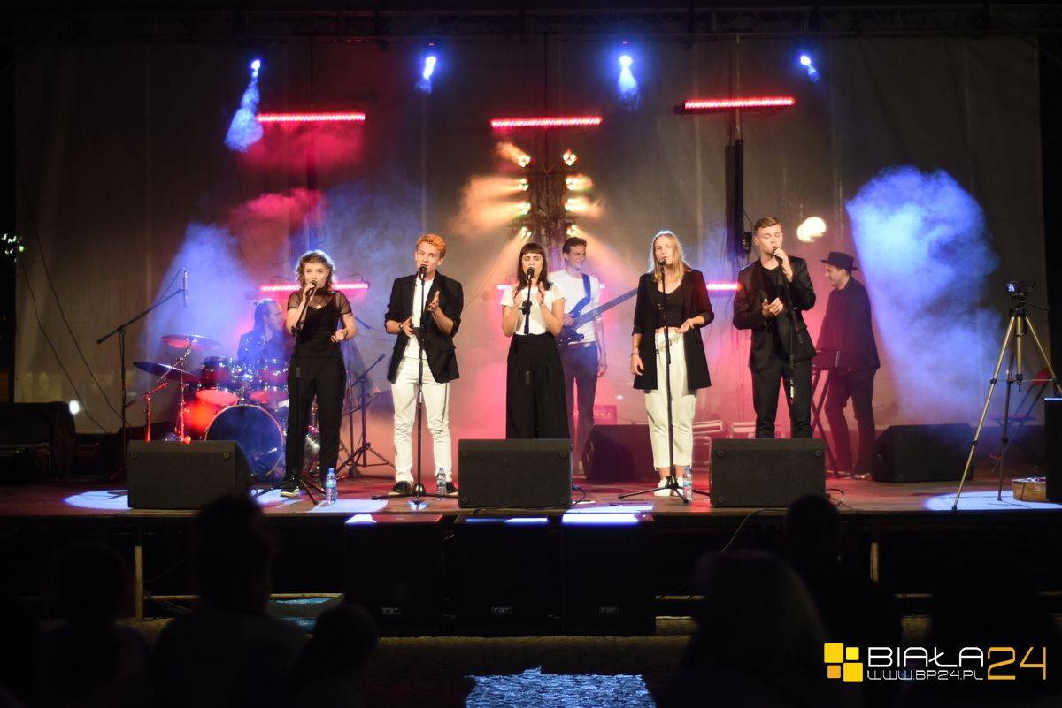 Piątkowy koncert na placu Wolności