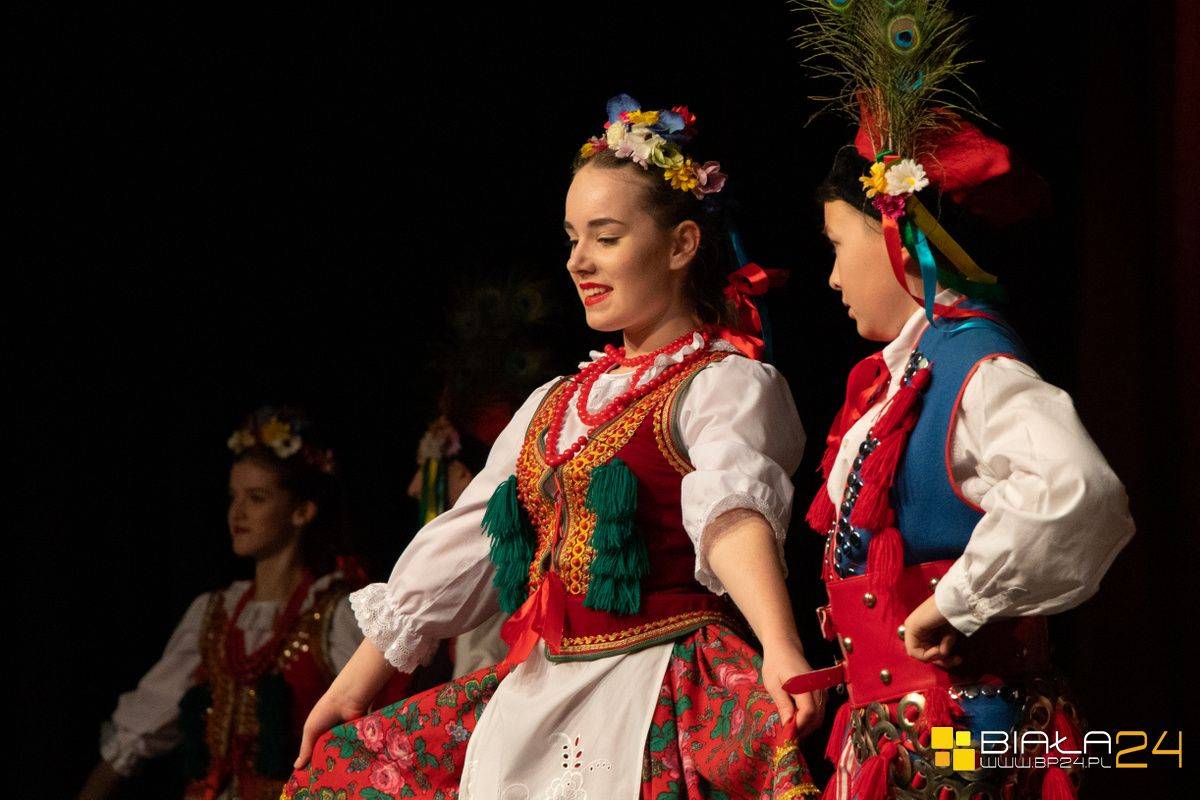 Walentynkowy koncert ZPiT oraz Kapeli Ludowej "Podlasiacy"