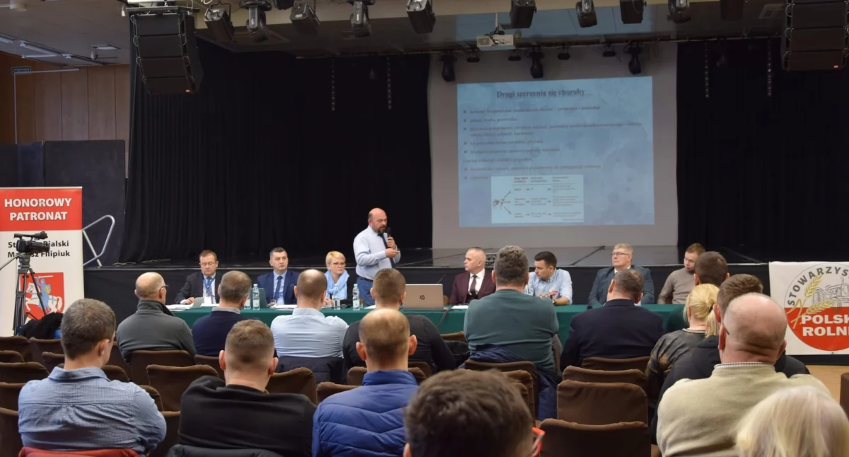 Spotkanie informacyjne w Starostwie Powiatowym: walka z pryszczycą i chorobą niebieskiego języka